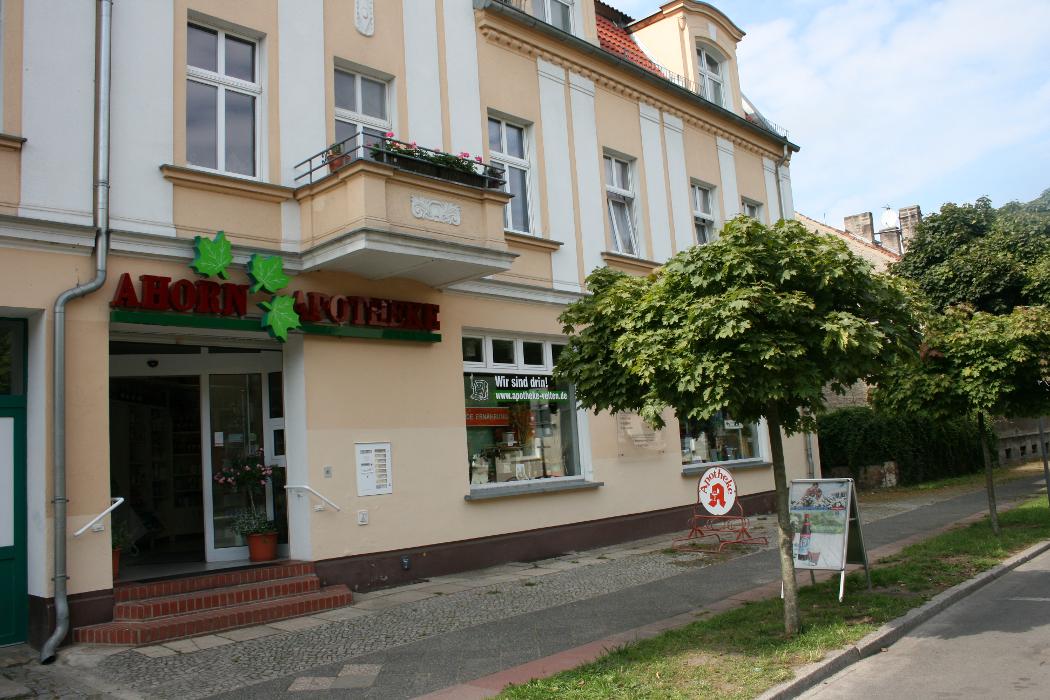 Ahorn Apotheke, Bahnstraße in Velten