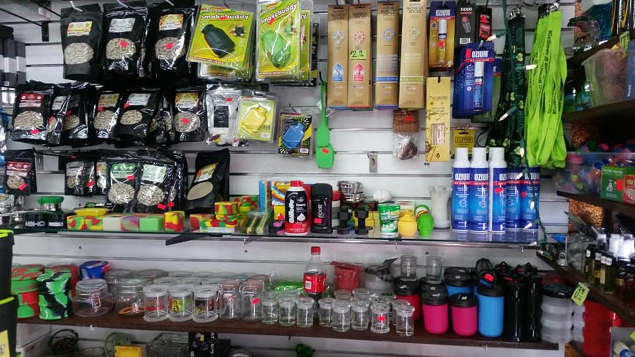Nana's Smoke Shop - Phoenix, AZ
