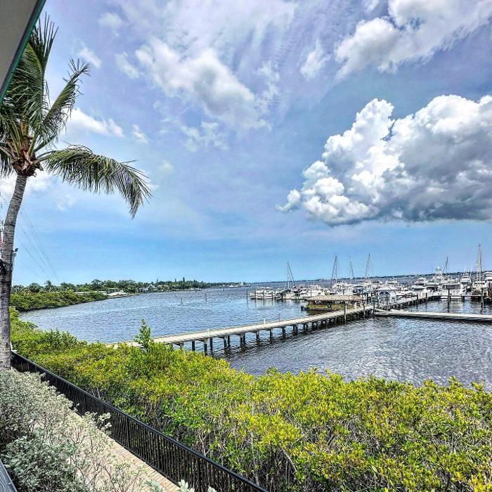 TideHouse Waterfront Restaurant - Stuart, FL