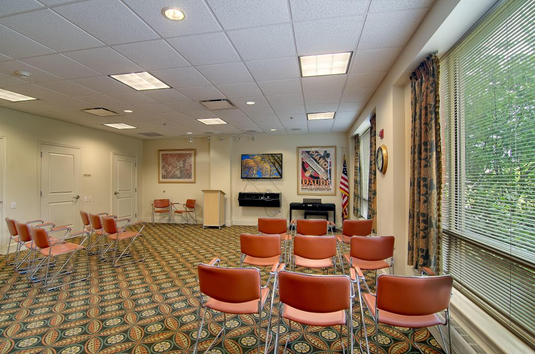 Autumn Green at Midway Village Image