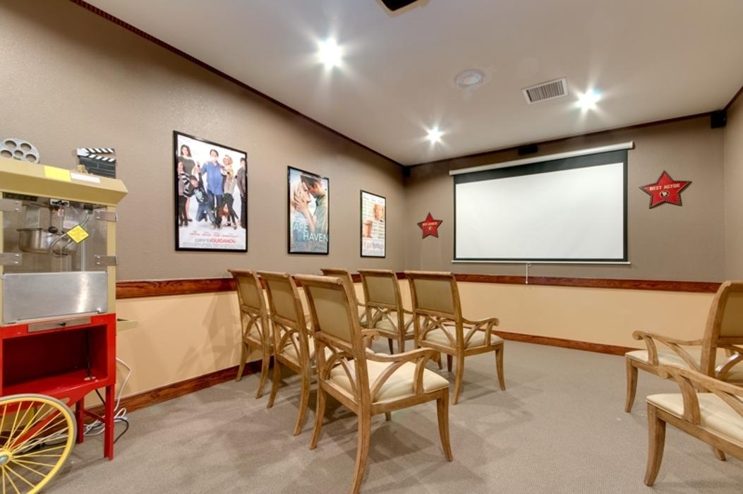 The Woodmark at Uptown Image