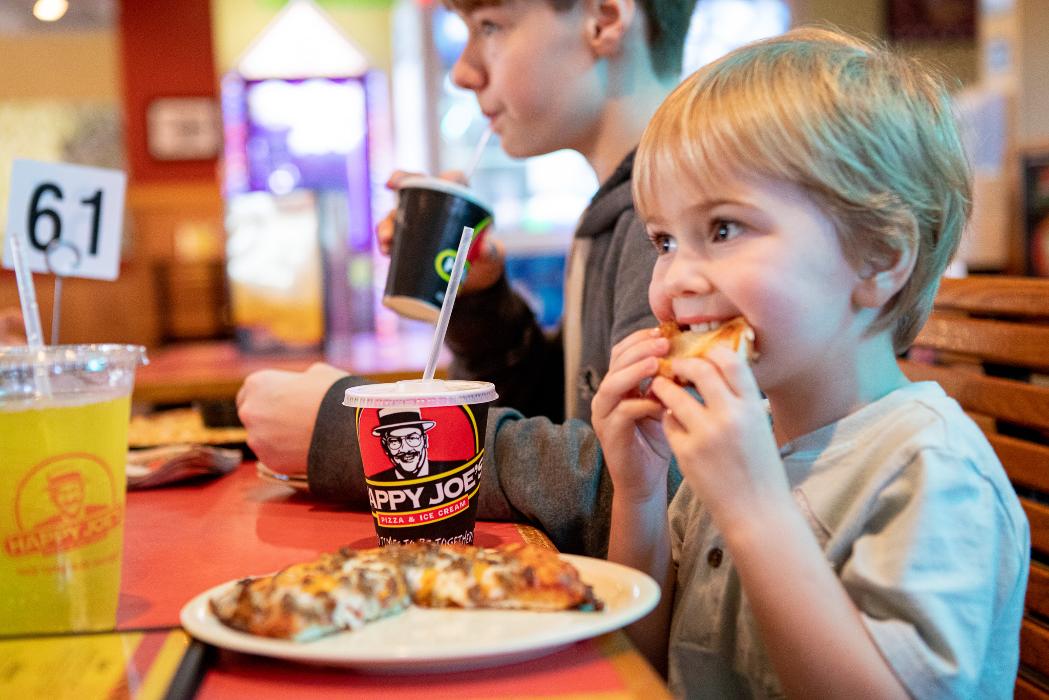 Happy Joe's Pizza & Ice Cream - Kewanee - Kewanee, IL
