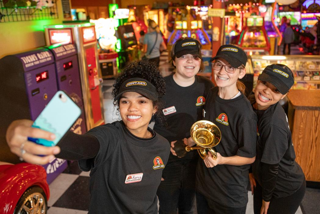 Happy Joe's Pizza & Ice Cream - Kewanee - Kewanee, IL
