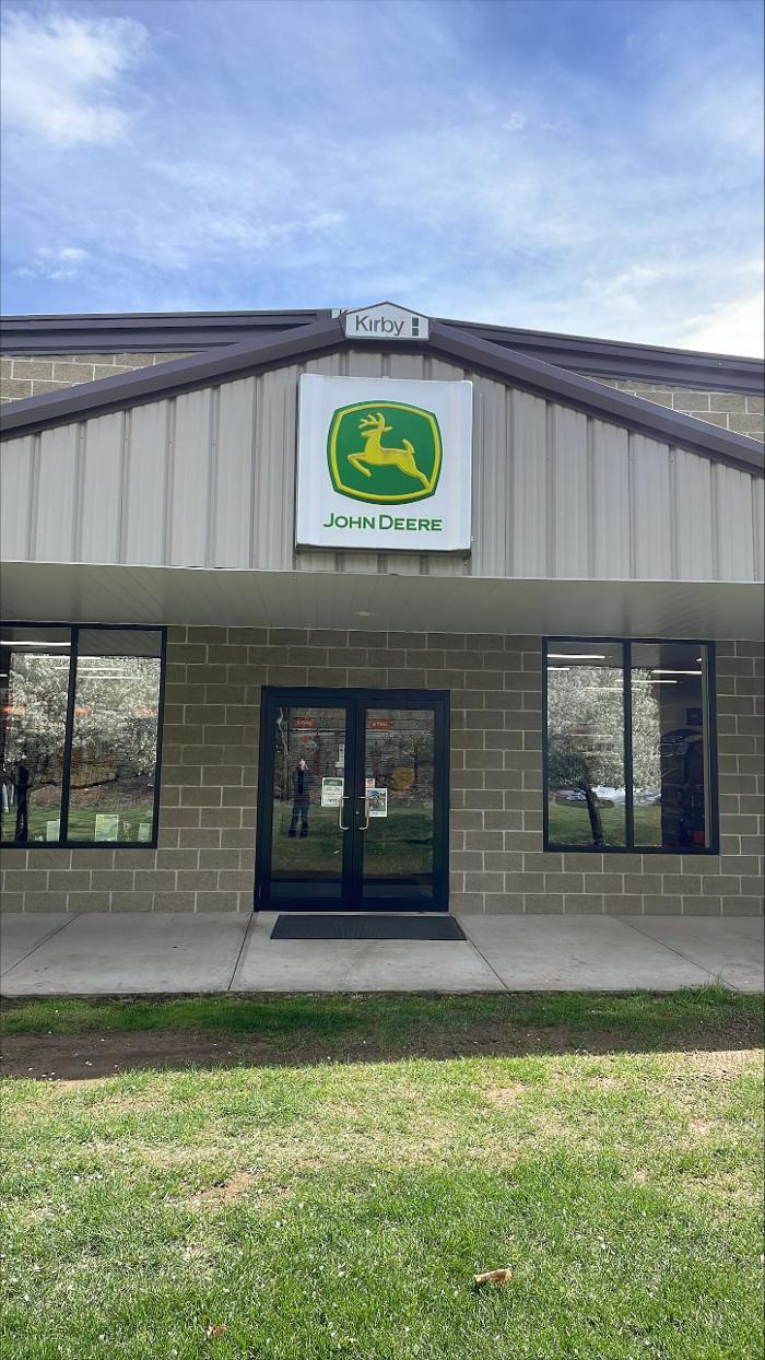 United Ag & Turf - Farmington, CT