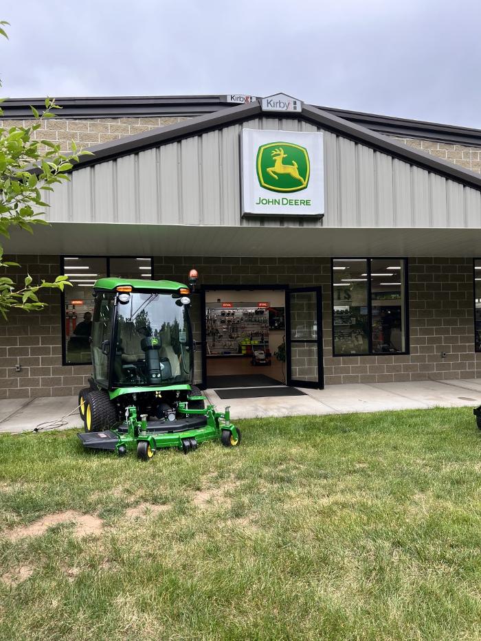 United Ag & Turf - Farmington, CT
