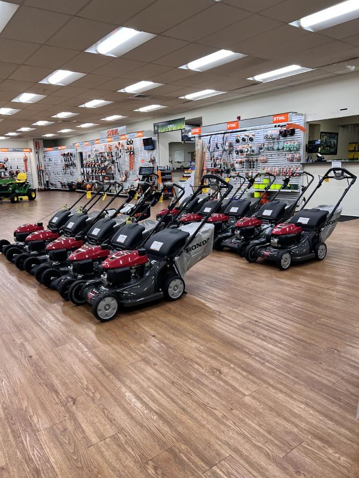 United Ag & Turf - Farmington, CT