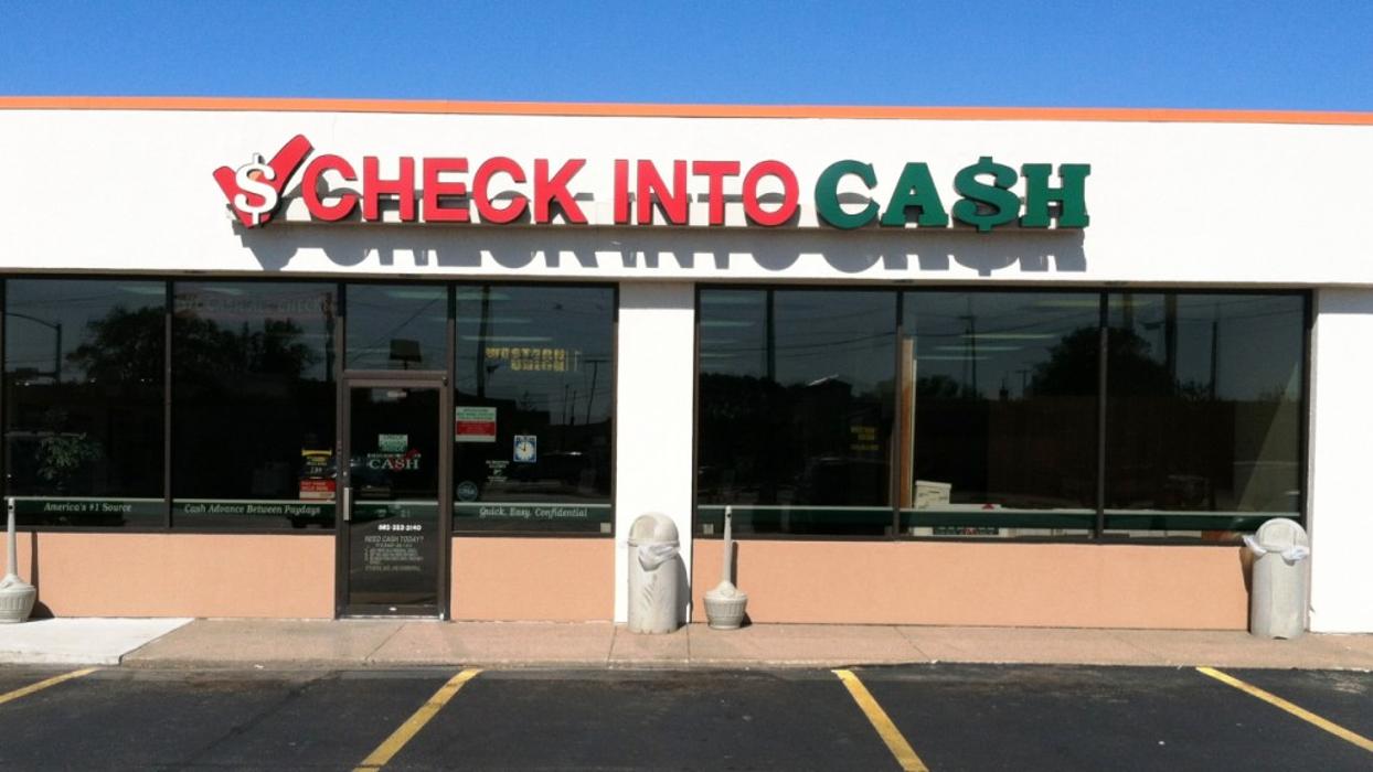 Check Into Cash - Davenport, IA