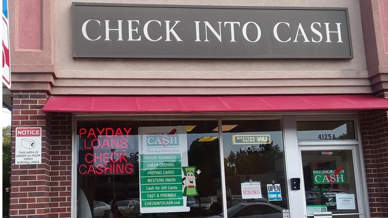 Check Into Cash - Des Moines, IA