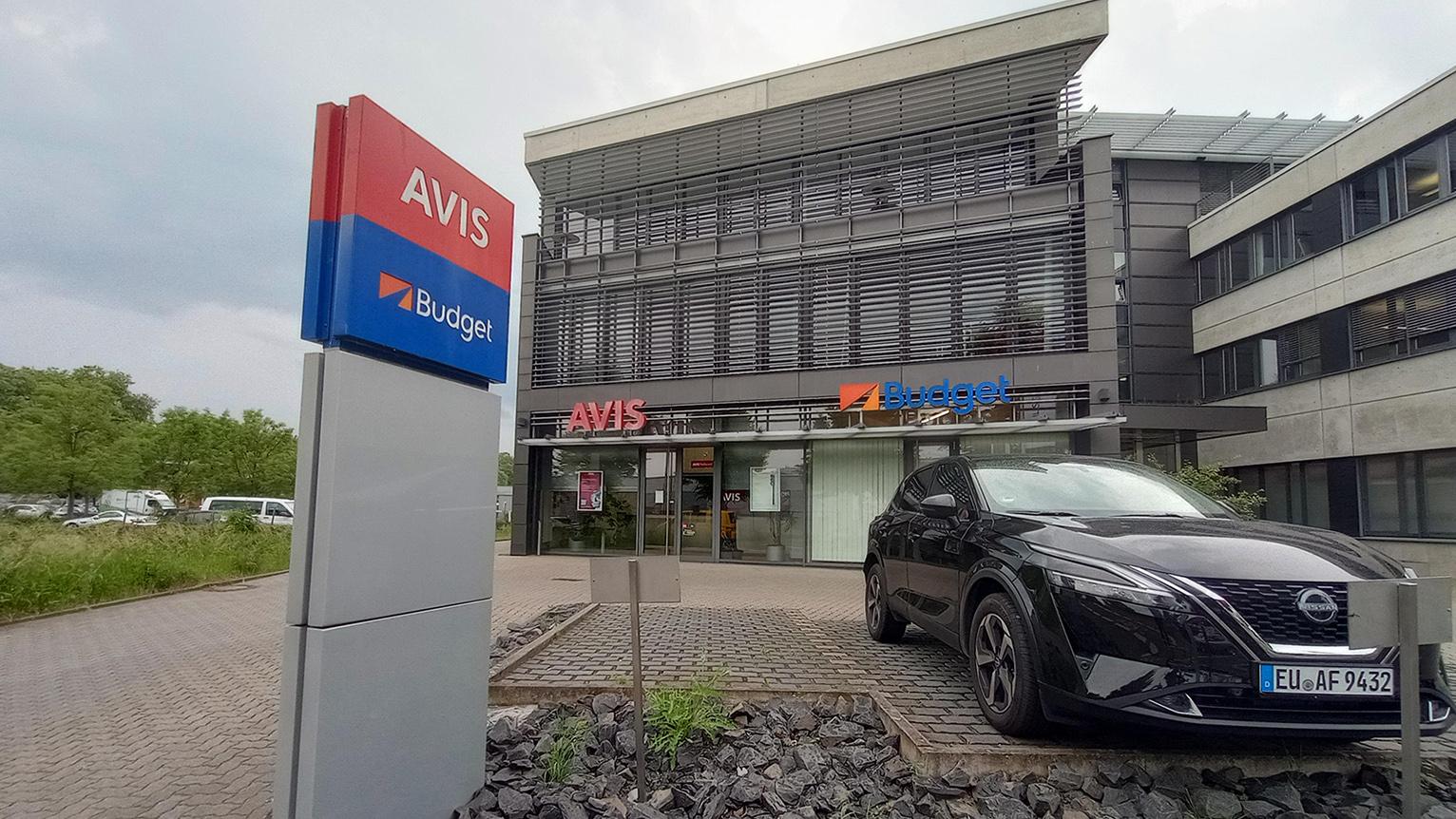 Avis Autovermietung - Wiesbaden Schierstein, Rheingaustrasse in Wiesbaden