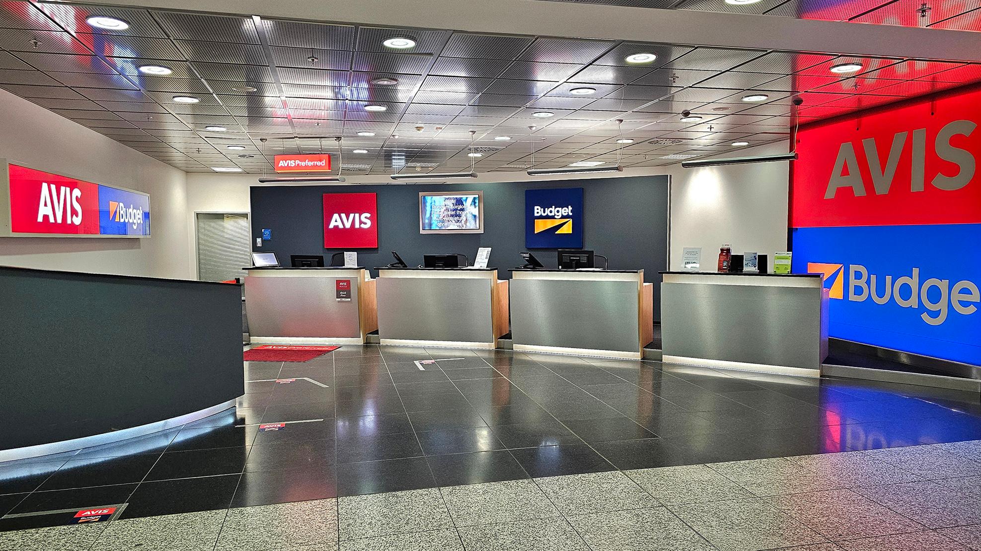 Avis Autovermietung - Flughafen Hannover-Langenhagen, Flughafenstraße in Langenhagen