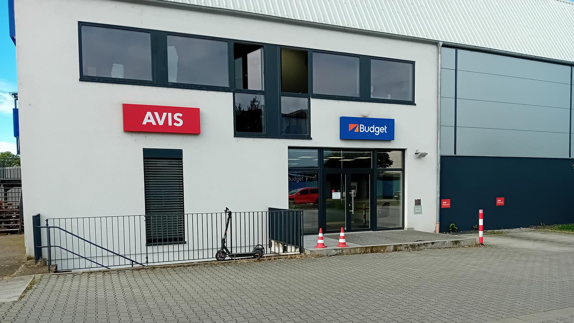 Avis Autovermietung - Ludwigshafen, Industriestraße in Ludwigshafen am Rhein