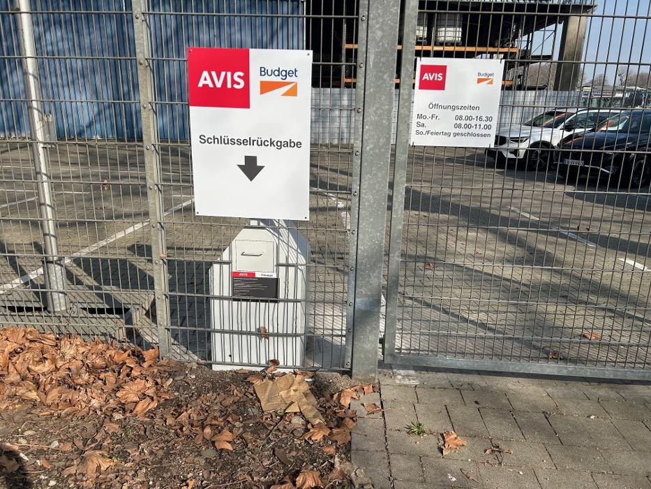 Avis Autovermietung - Mülheim, Ruhrorter Straße in Muelheim