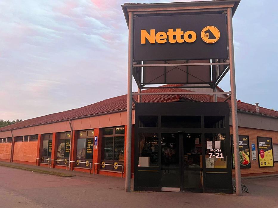 Netto - Günstig. Besser. Für dich., Altonaer Straße in Neumünster