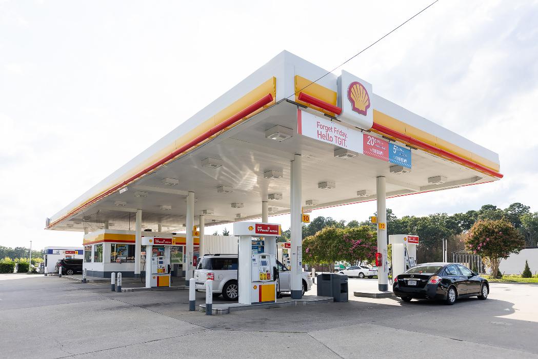 Shell - Highland Springs, VA