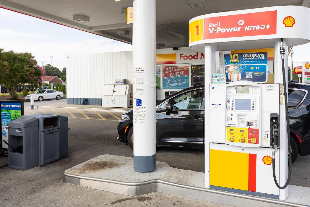 Shell - Highland Springs, VA