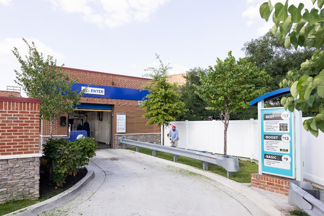 Splash In - College Park, MD