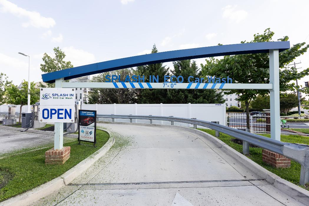 Splash In - College Park, MD