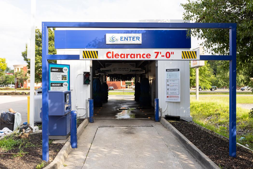 Splash In - Highland Springs, VA