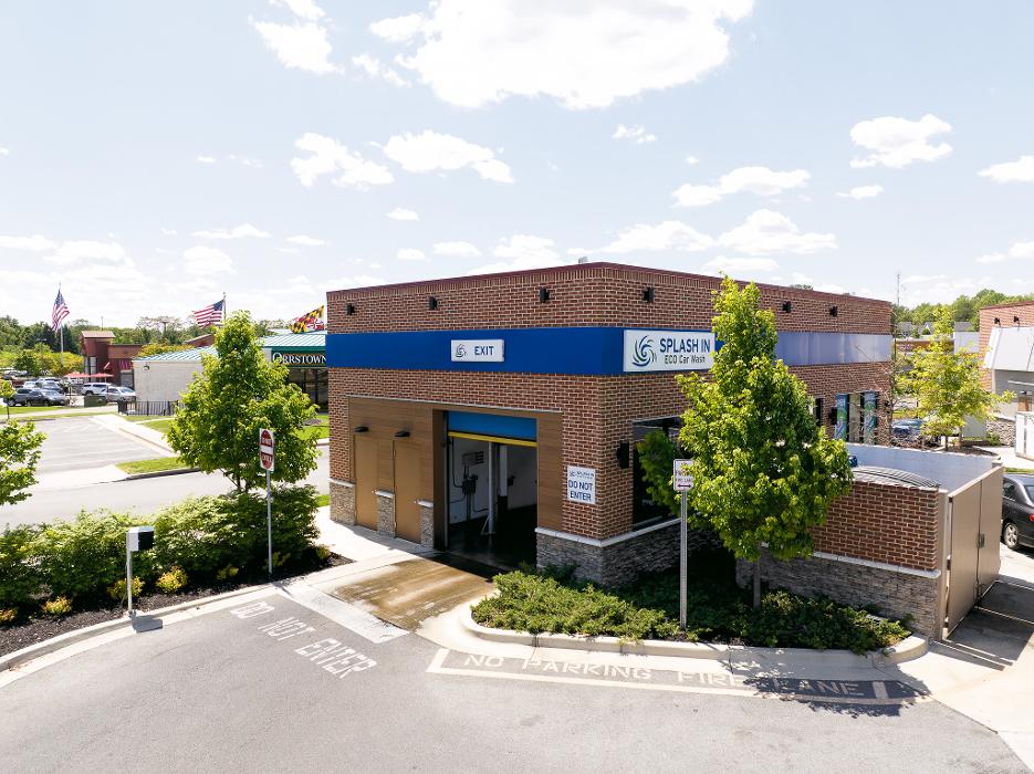 Splash In - Pasadena, MD