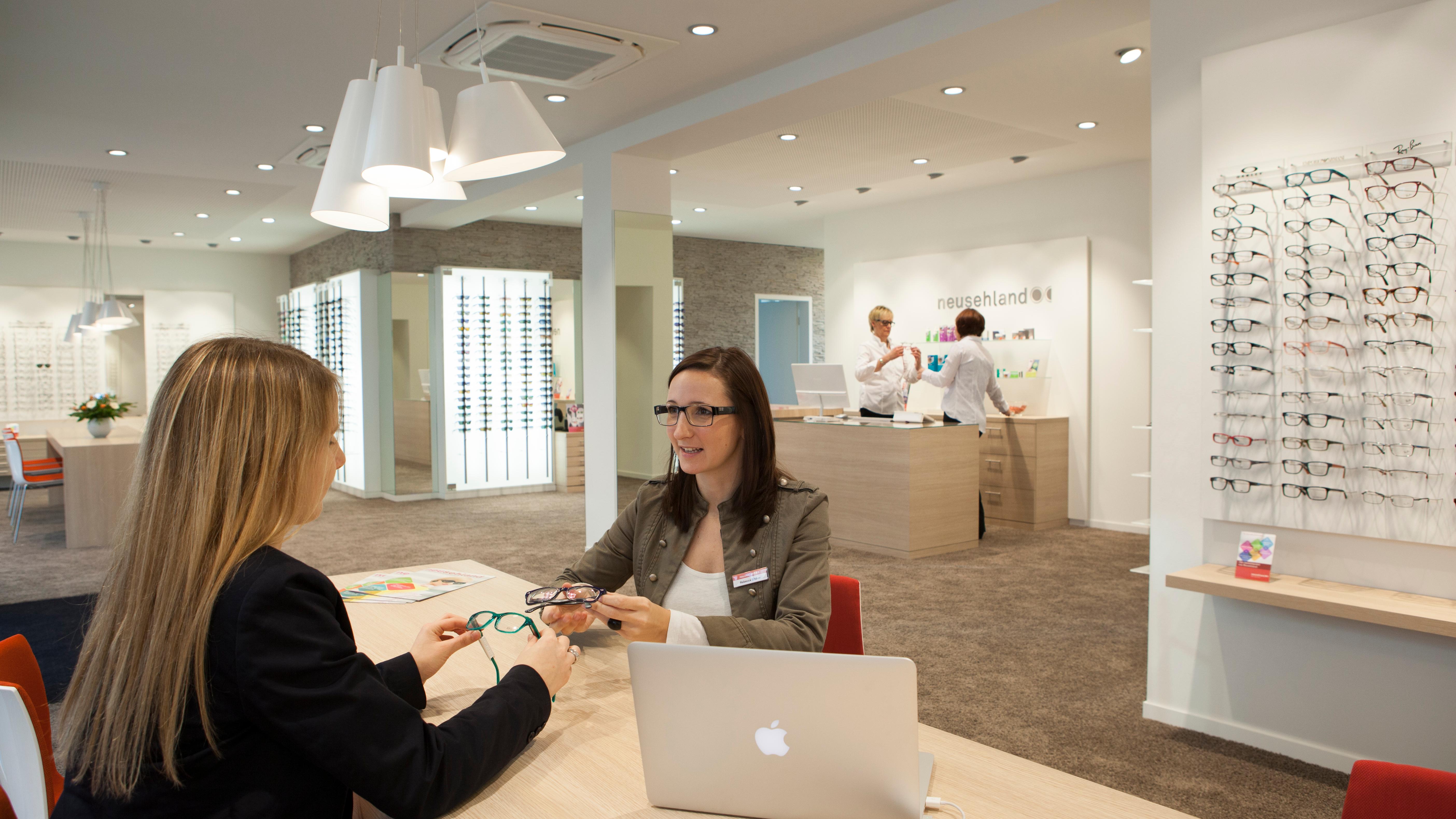 Neusehland - Ihr Optiker und Hörgeräteakustiker in Usingen, Kreuzgasse in Usingen