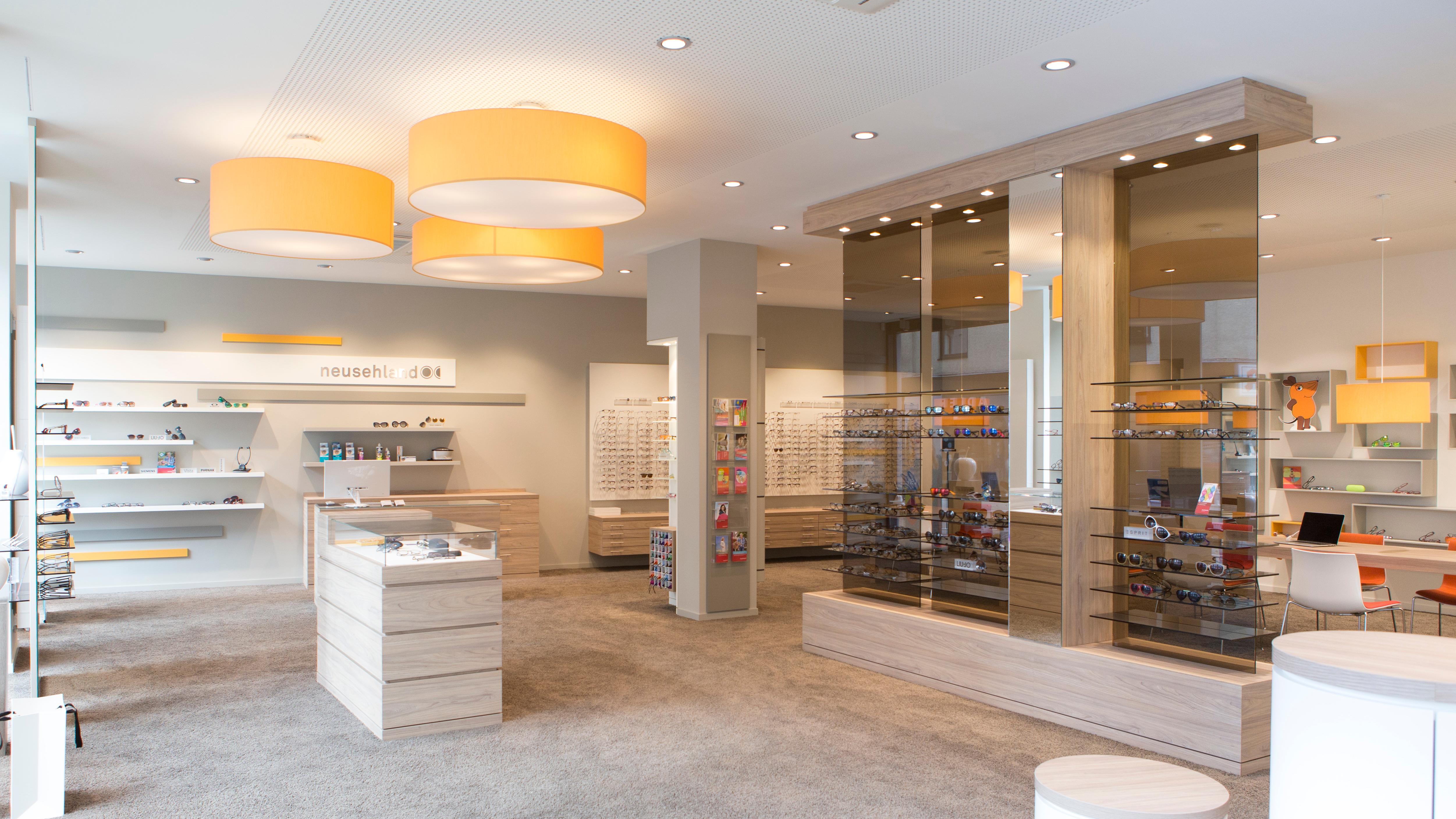 Neusehland - Ihr Optiker und Hörgeräteakustiker in Schwalmstadt, Bahnhofstraße in Schwalmstadt