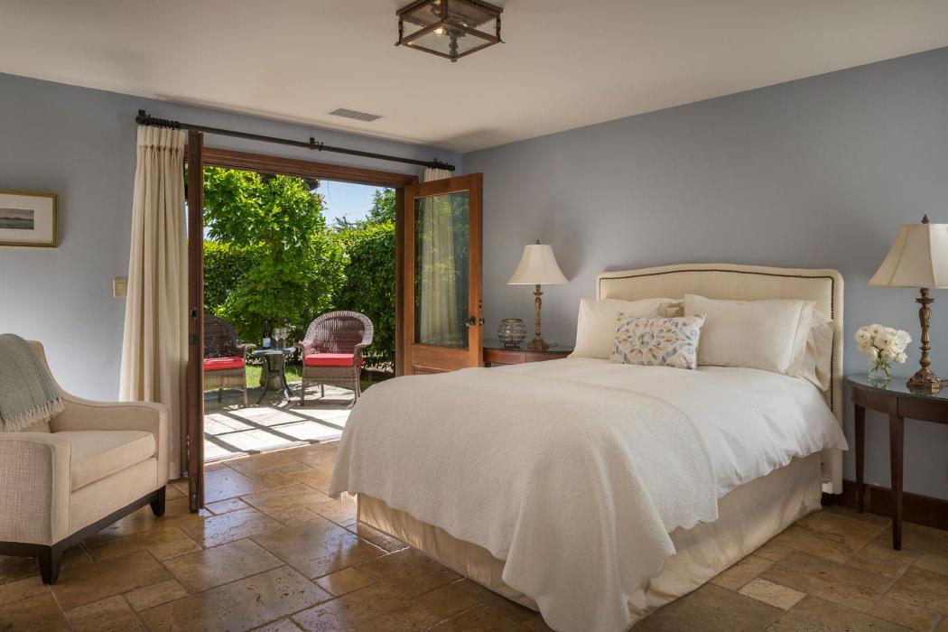 The Vine & Rose - Calistoga, CA