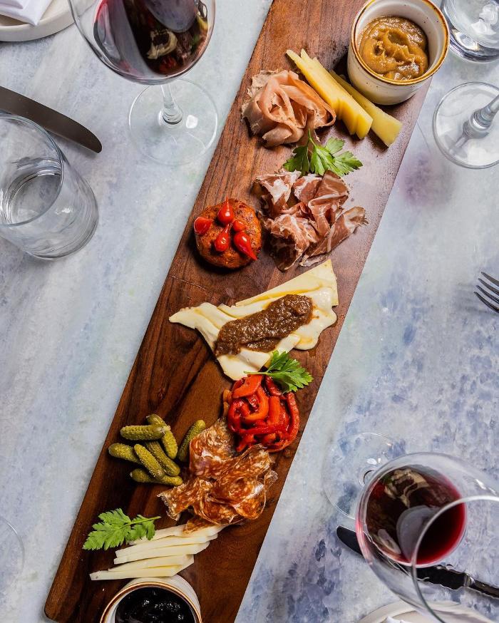 Issabella's - Miami Beach, FL