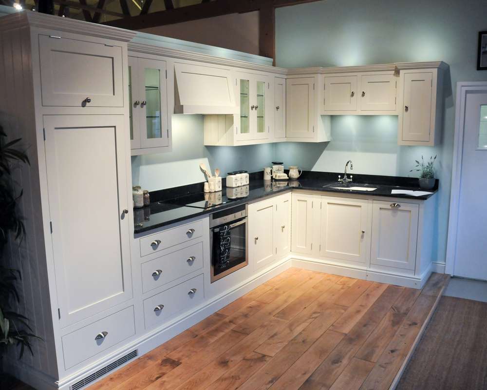 The Painted Kitchen Company Ltd Evesham 01386 574125