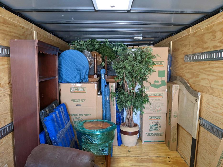 Distinguished Moving Services - Hot Springs National Park, AR