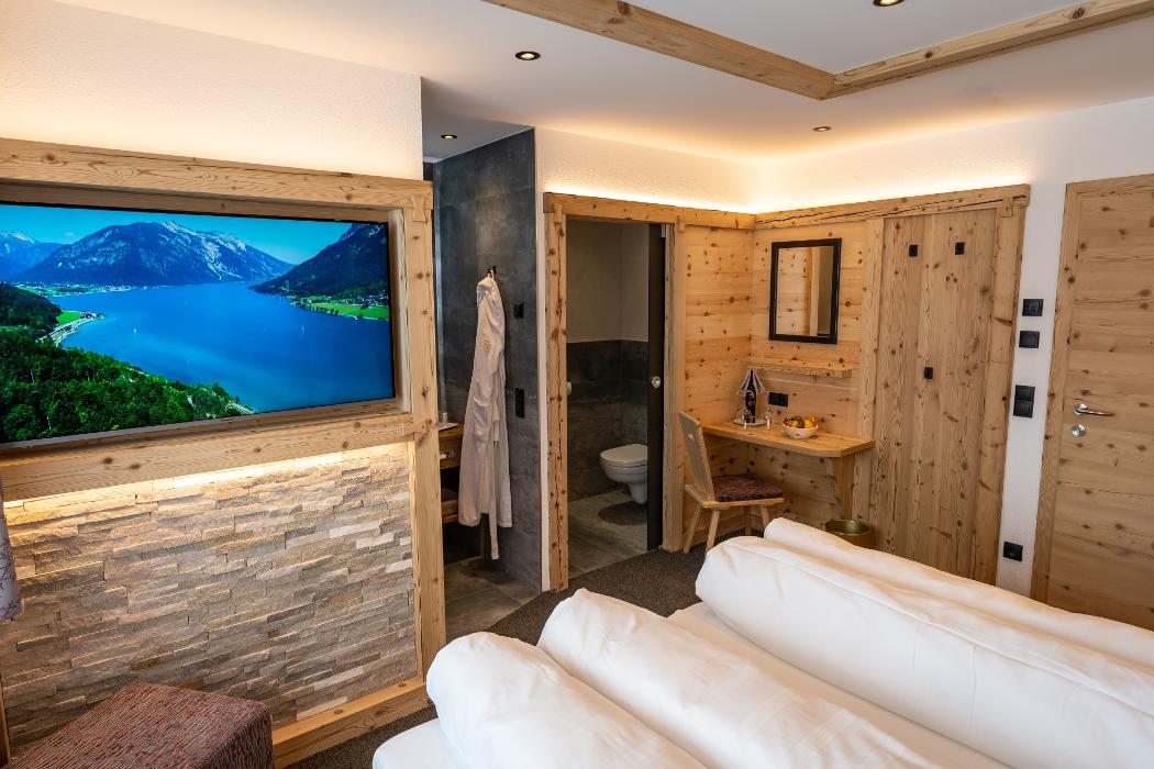 Hotel Huber & Hochland Maurach am Achensee, Ebener Straße in Maurach