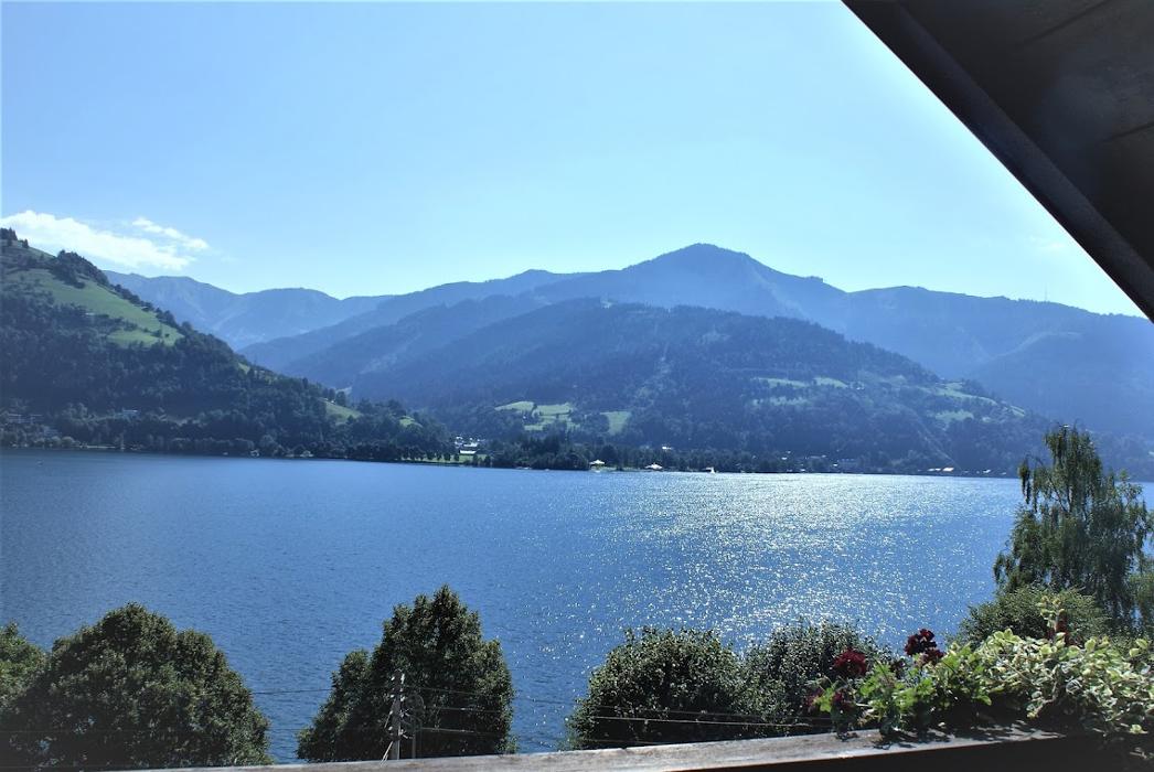 Haus Ditzer - Villa Theresia, Loferer Bundesstraße in Zell am See