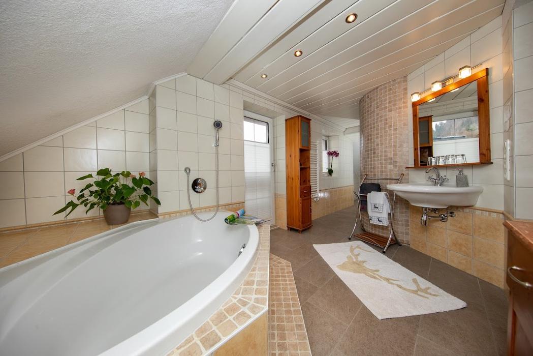 Haus Ditzer - Villa Theresia, Loferer Bundesstraße in Zell am See