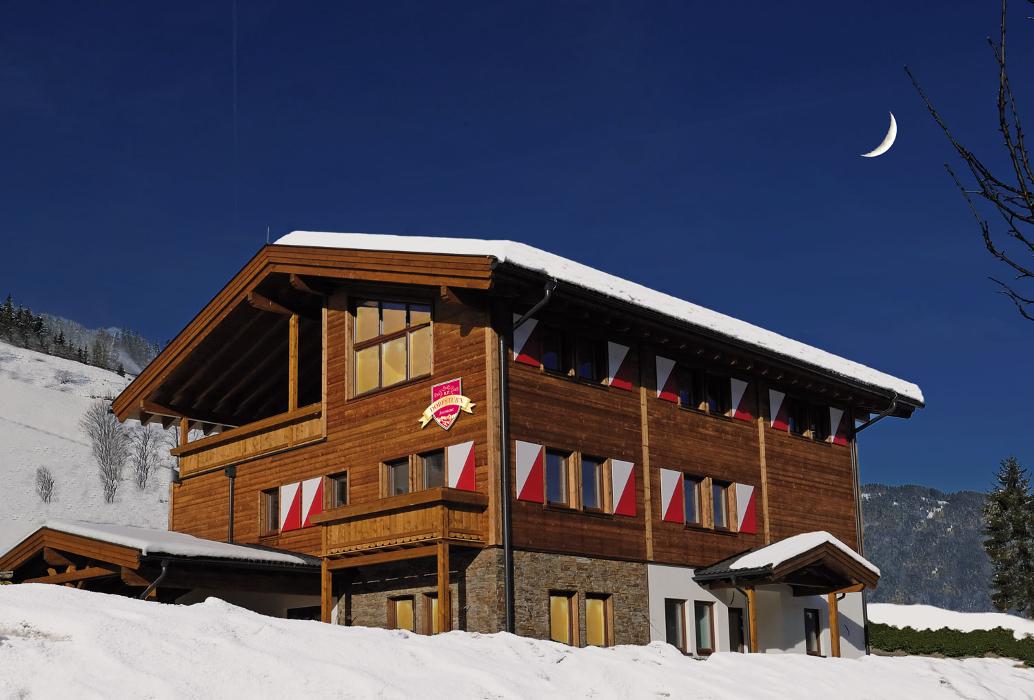 Dorfstubn Jochberg - Zimmer und Restaurant, Dorf in Jochberg