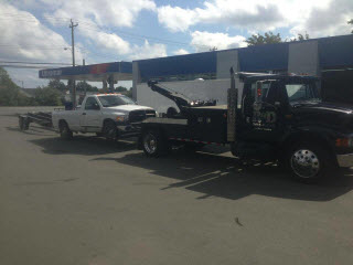 R&D Towing Paradise (709)764-6446