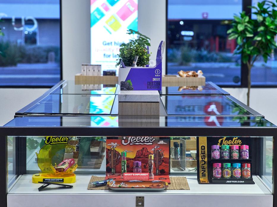 Curaleaf Dispensary Phoenix Airport - Phoenix, AZ