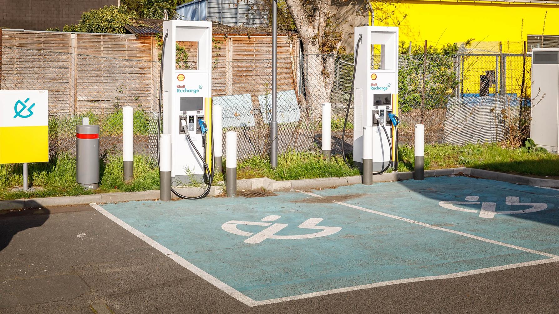 Shell Recharge Charging Station, Am Juliusturm in Berlin
