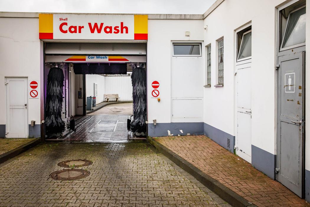Shell Recharge Charging Station, Auf'm Hennekamp in Düsseldorf