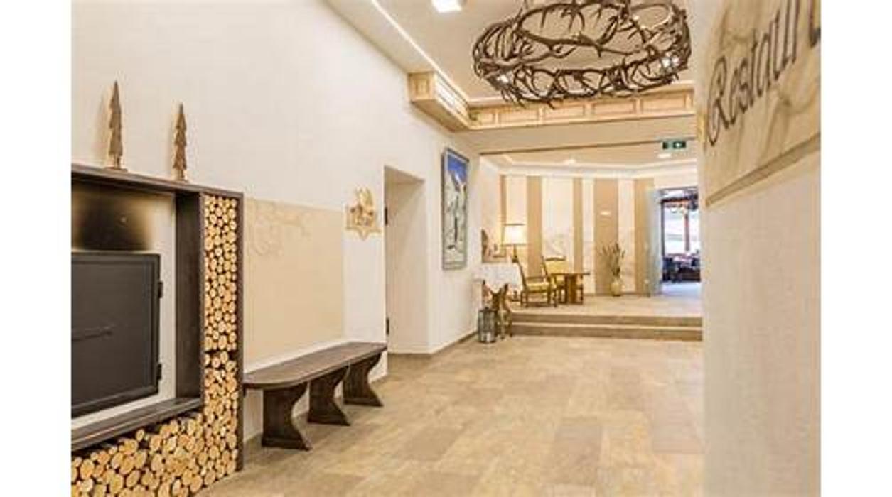 Sterzinger - Posthotel Nassereith GmbH, Postplatz in Nassereith