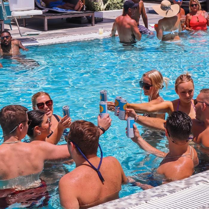 The Easton Rooftop Pool & Lounge - Fort Lauderdale, FL