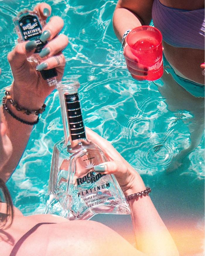 The Easton Rooftop Pool & Lounge - Fort Lauderdale, FL