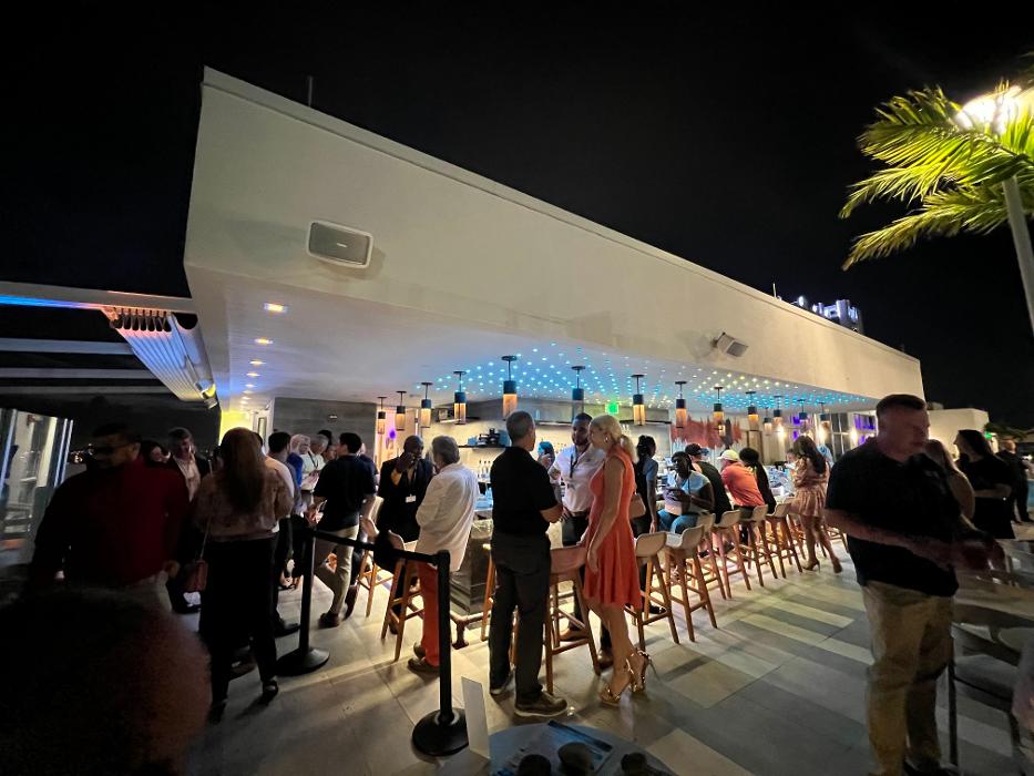 The Easton Rooftop Pool & Lounge - Fort Lauderdale, FL