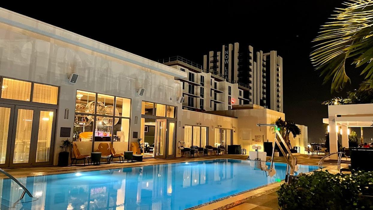 The Easton Rooftop Pool & Lounge - Fort Lauderdale, FL