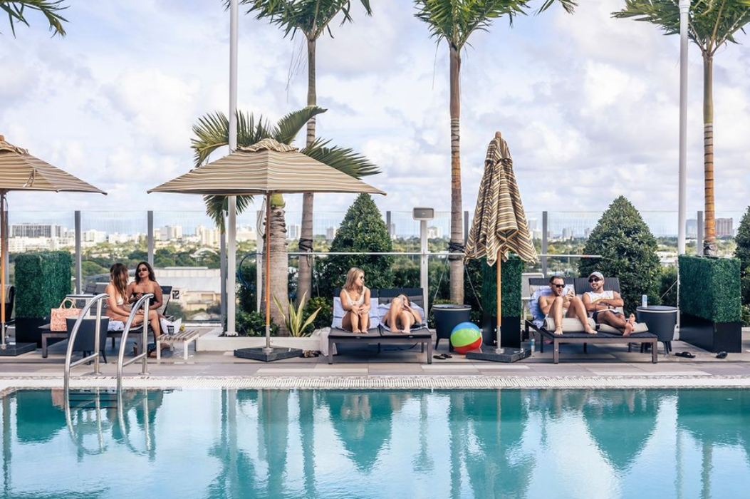 The Easton Rooftop Pool & Lounge - Fort Lauderdale, FL
