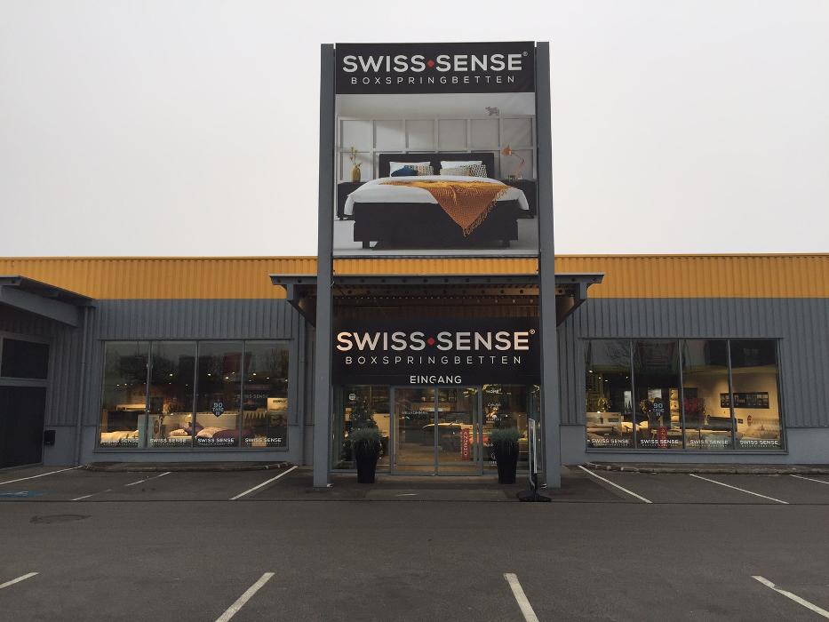 Swiss Sense Wien, Gewerbeparkstraße in Wien