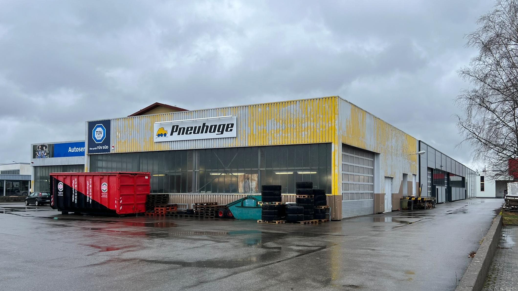 Pneuhage Reifen und Autoservice, Max-Planck-Straße in Schramberg