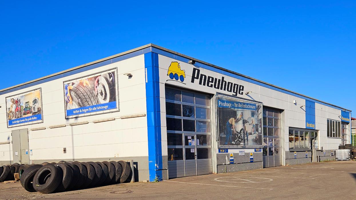 Pneuhage Reifen und Autoservice, Biberacher Straße in Laupheim