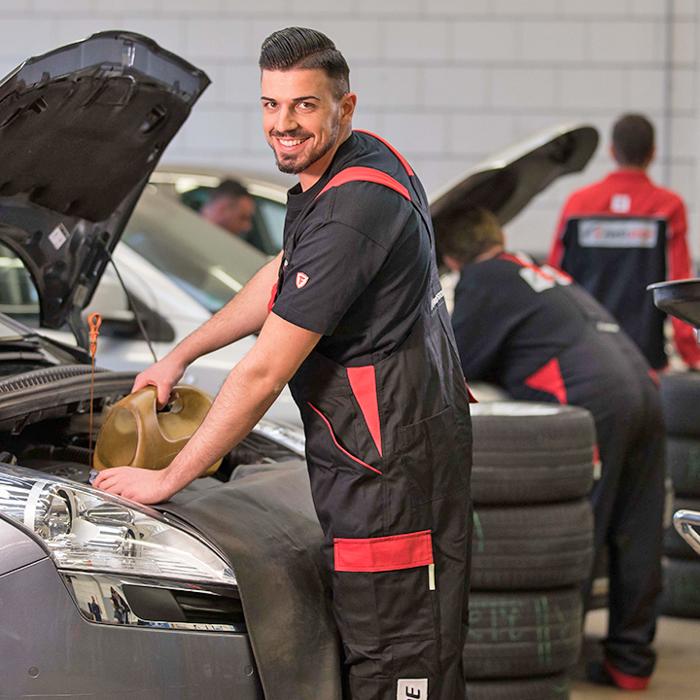 First Stop Reifen Auto Service, Industriestraße in Beverungen