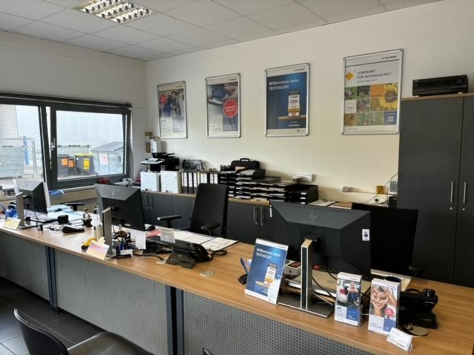 Fotos - Pneuhage Reifen und Autoservice - 37