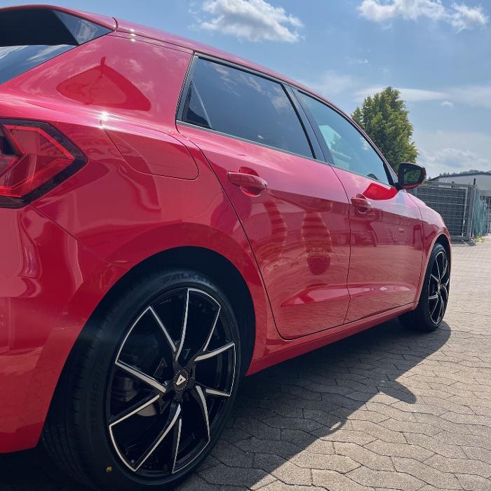 Fotos - Pneuhage Reifen und Autoservice - 51