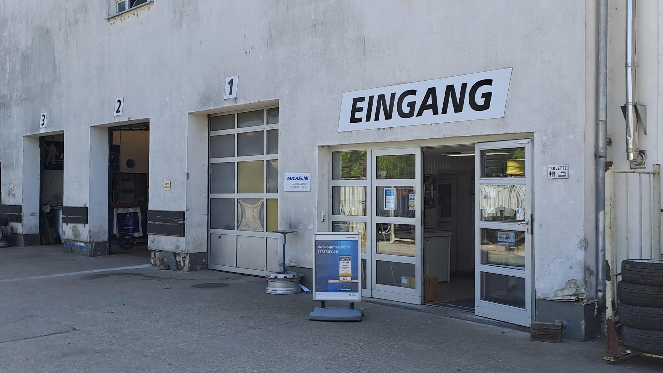 Pneuhage Reifen und Autoservice, Bahnhofstraße in Naumburg (Saale)
